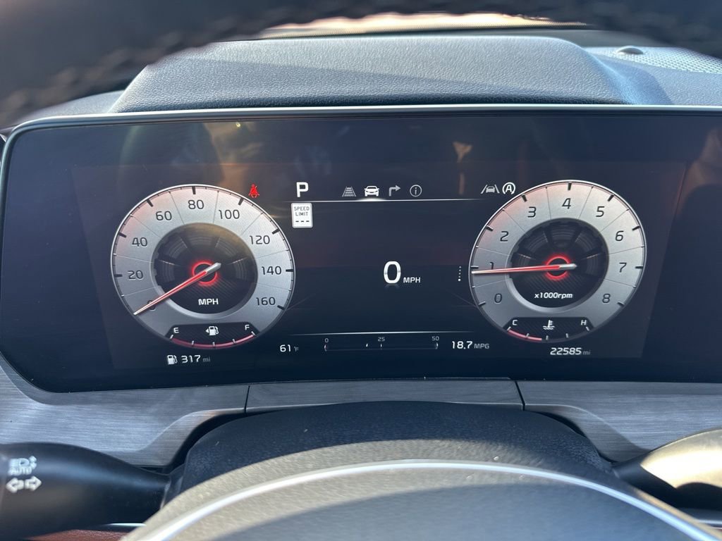 Used 2023 Kia Telluride SX X-Line image 2