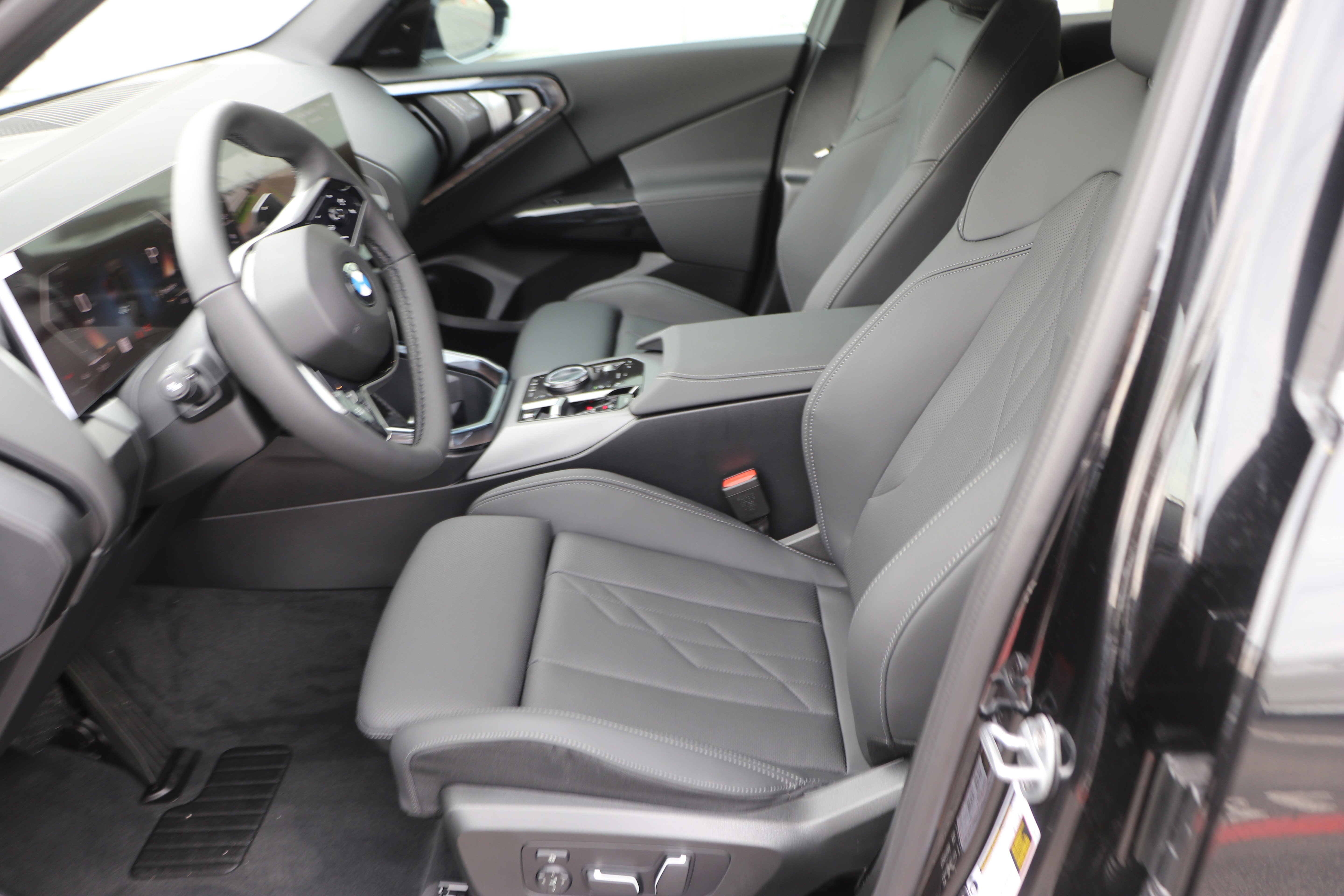 Used 2026 BMW X3 xDrive30 w/ Premium Package image 15