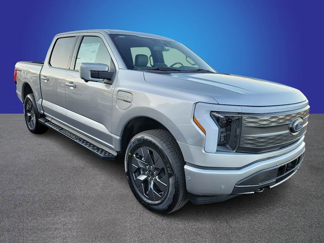 New 2023 Ford F150 Lightning Lariat w/ Max Trailer Tow Package AWD/4WD image 2