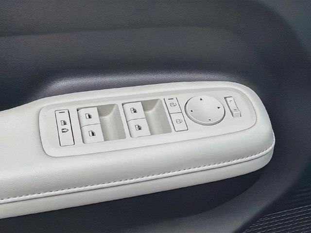 Certified 2026 Hyundai Santa Fe SEL FWD image 18