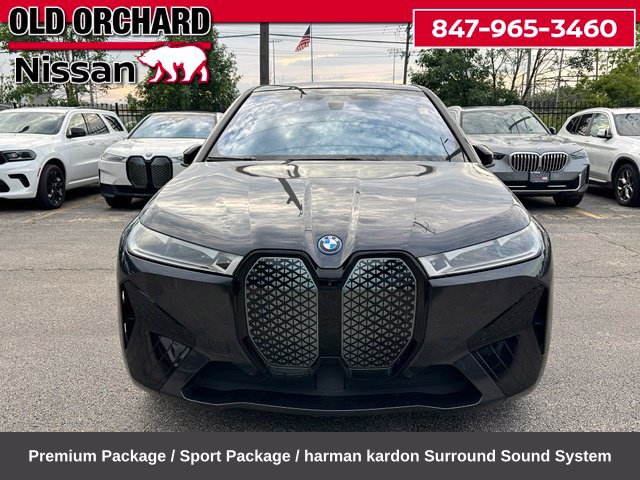Used 2023 BMW iX xDrive50 w/ Premium Package AWD/4WD image 2
