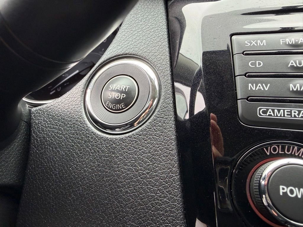 Used 2014 Nissan Rogue SL image 21