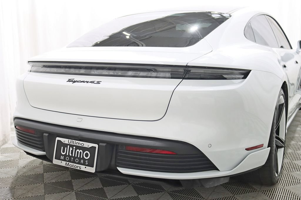 Used 2023 Porsche Taycan 4S AWD/4WD image 10
