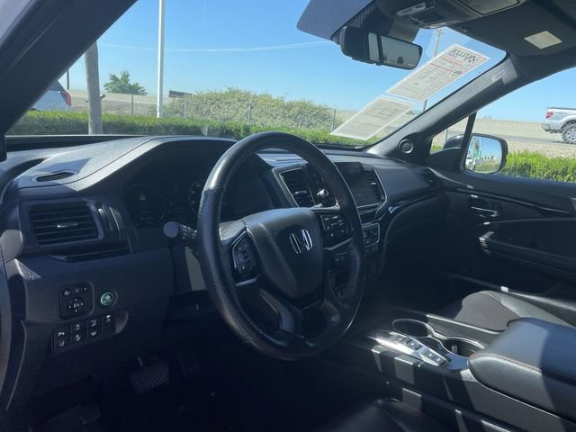 Used 2024 Honda Ridgeline Black Edition image 10