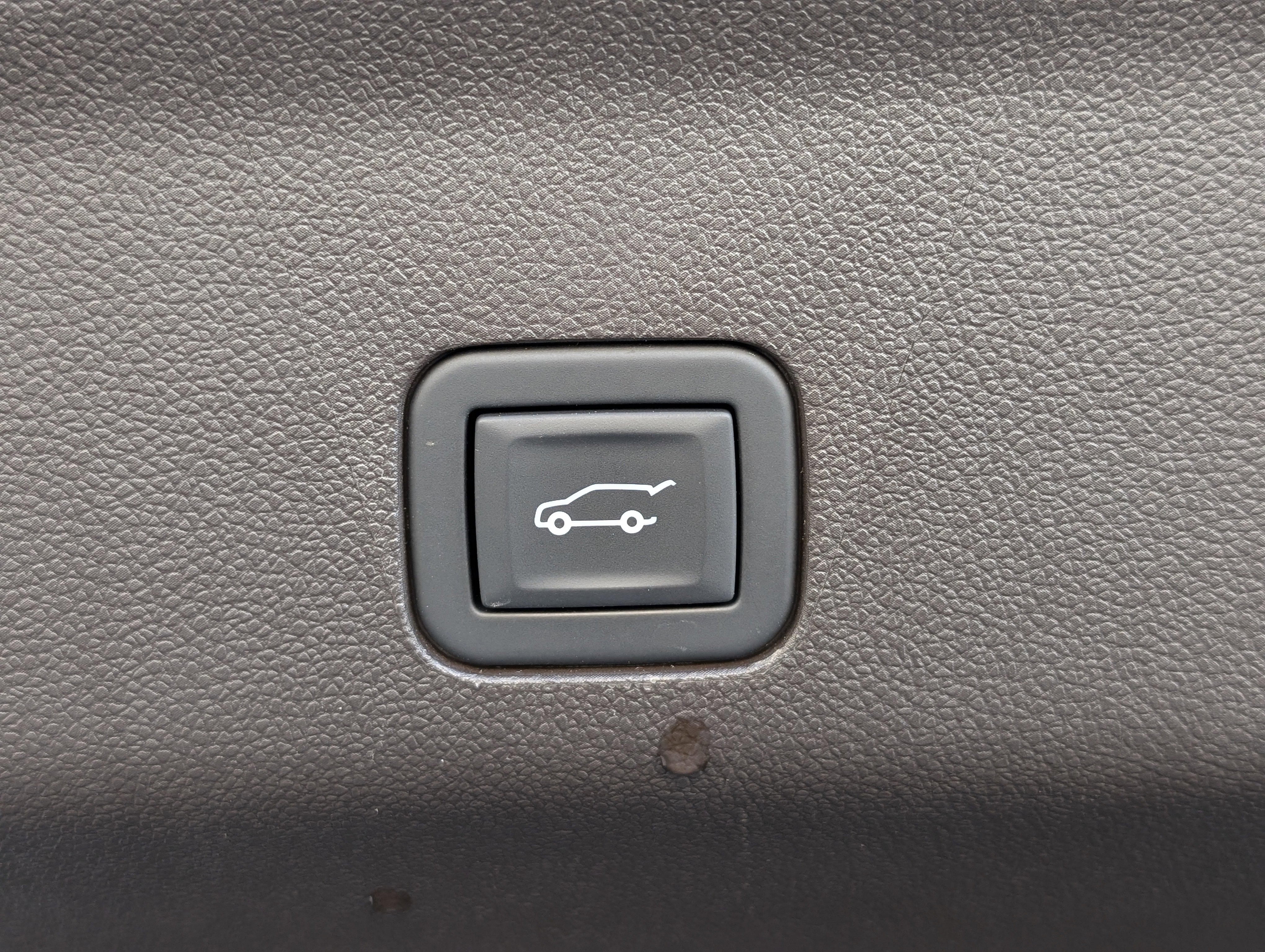 Used 2023 GMC Yukon XL SLT w/ SLT Luxury Package image 19