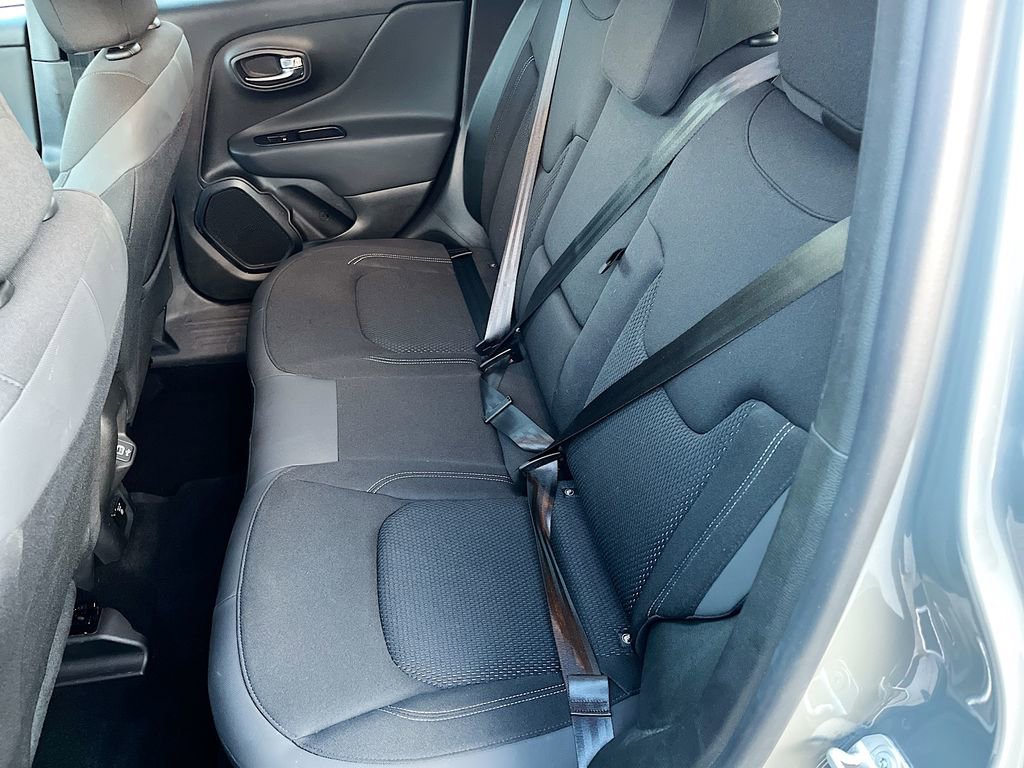 Used 2022 Jeep Renegade Altitude w/ Convenience Group image 25