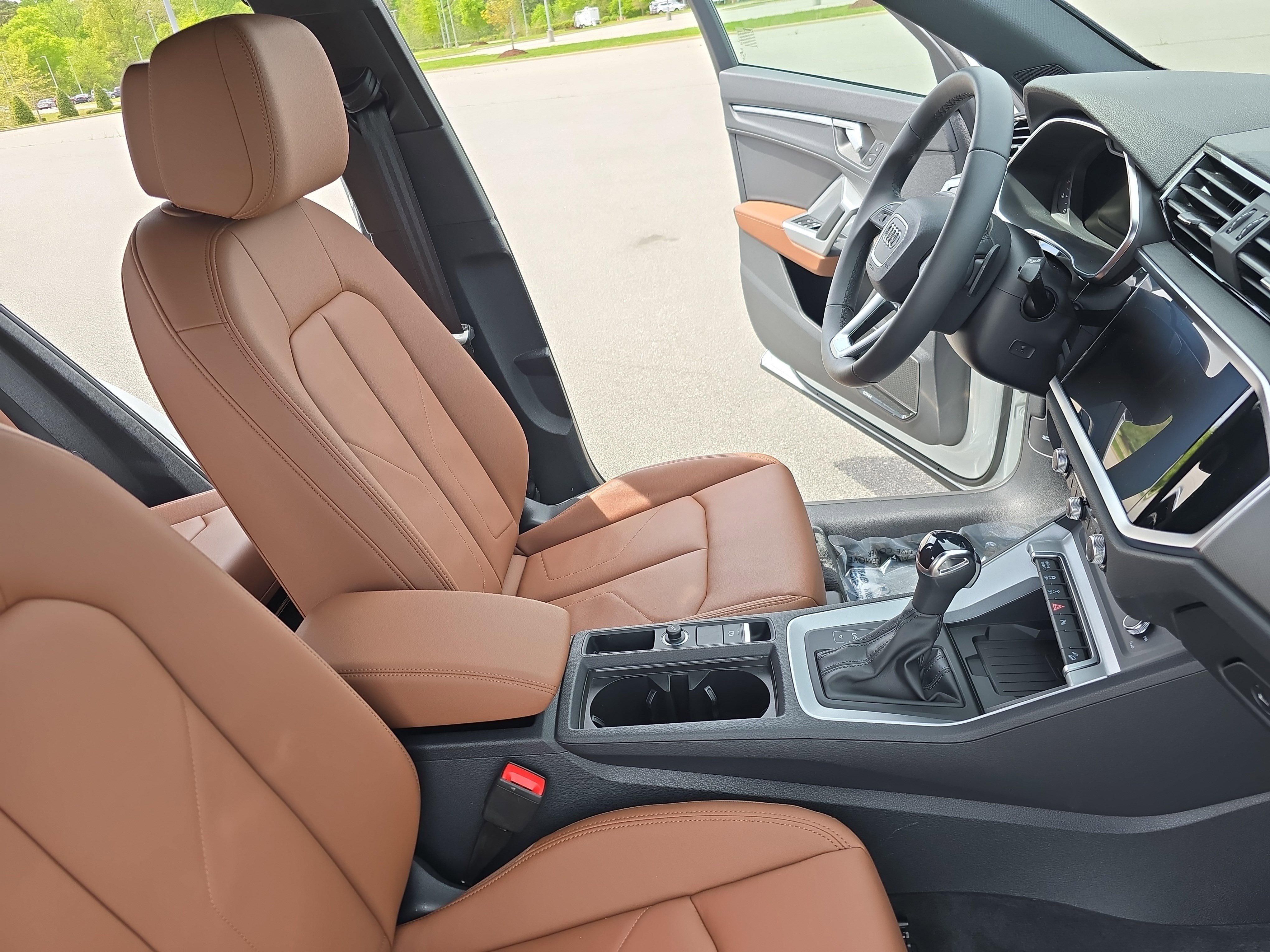 Certified 2025 Audi Q3 2.0T Premium Plus w/ Premium Plus Package image 10