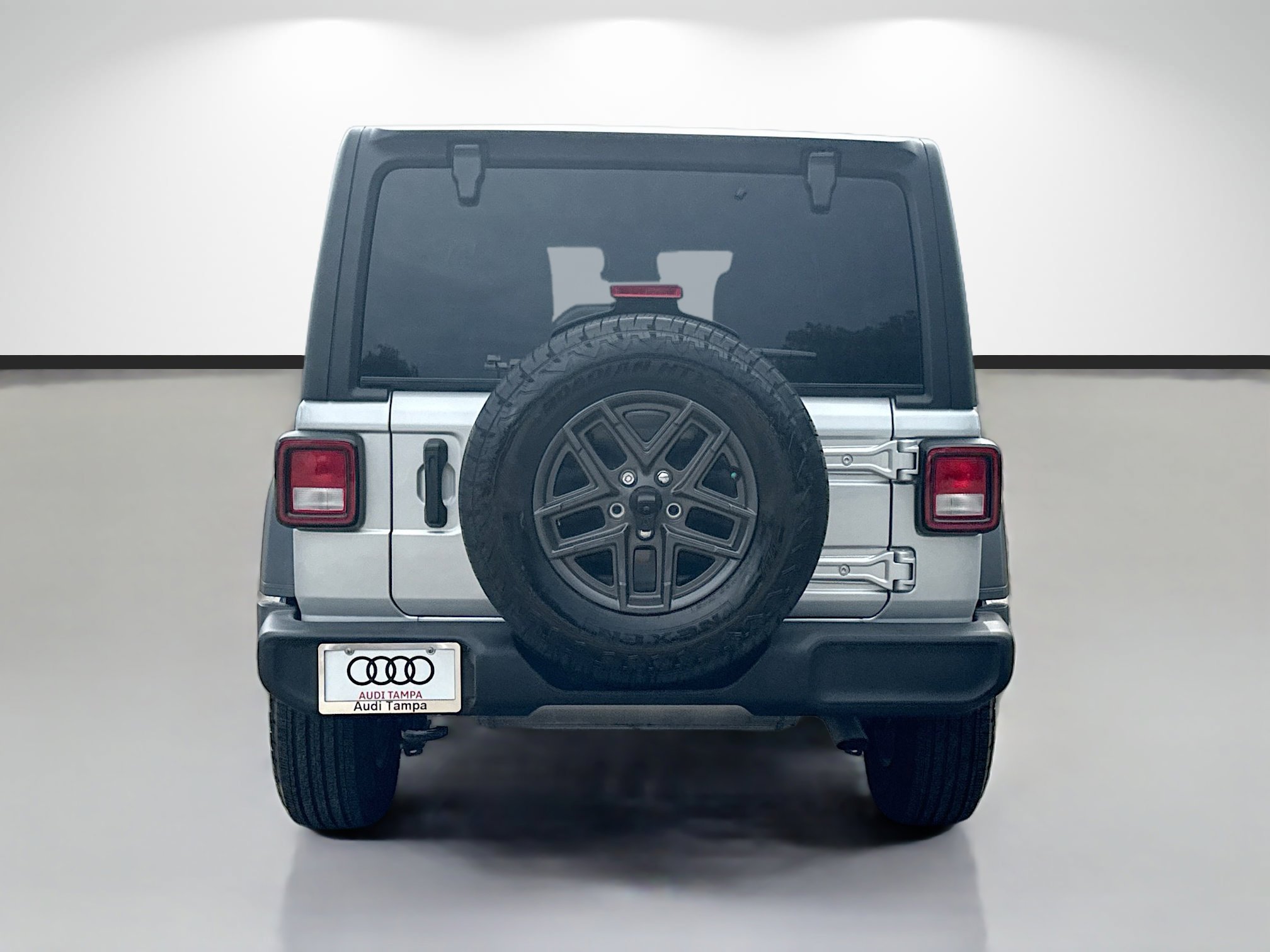 Used 2024 Jeep Wrangler Unlimited Sport AWD/4WD image 4