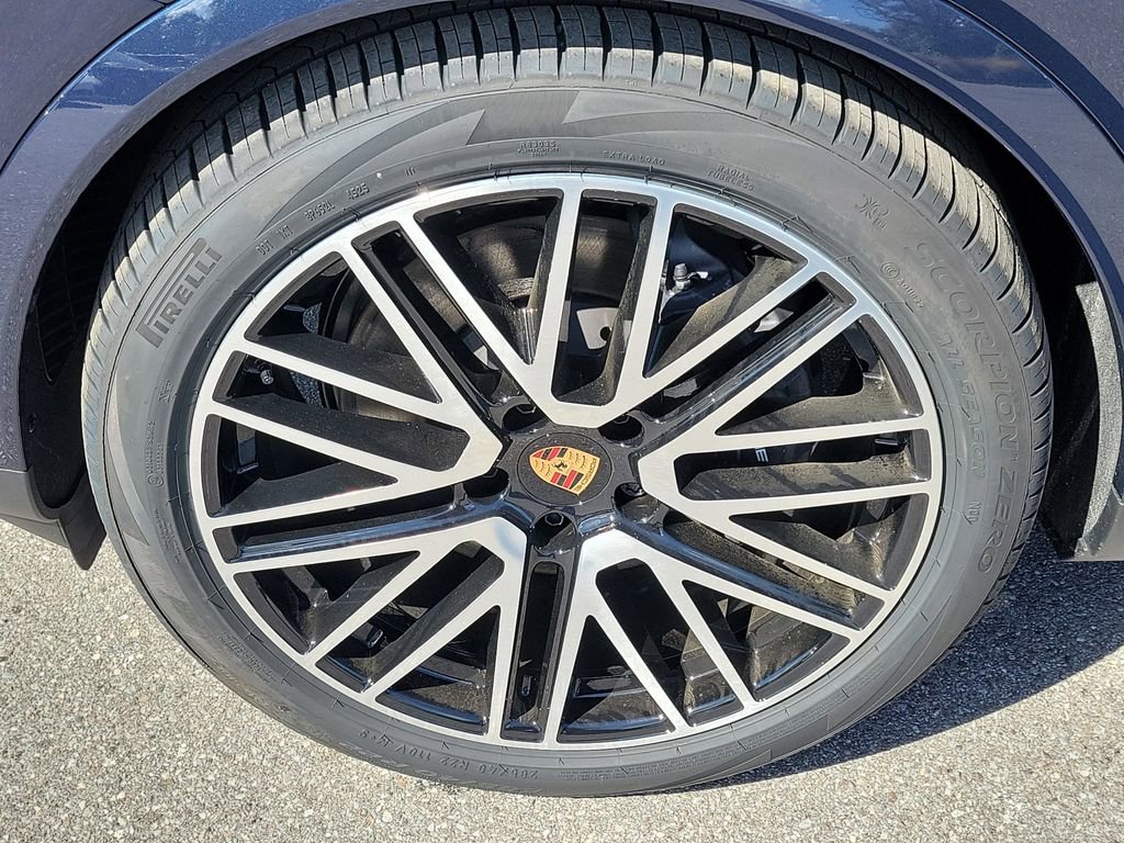 New 2026 Porsche Cayenne image 12