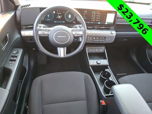 Used 2024 Hyundai Kona SEL w/ Convenience Package image 11