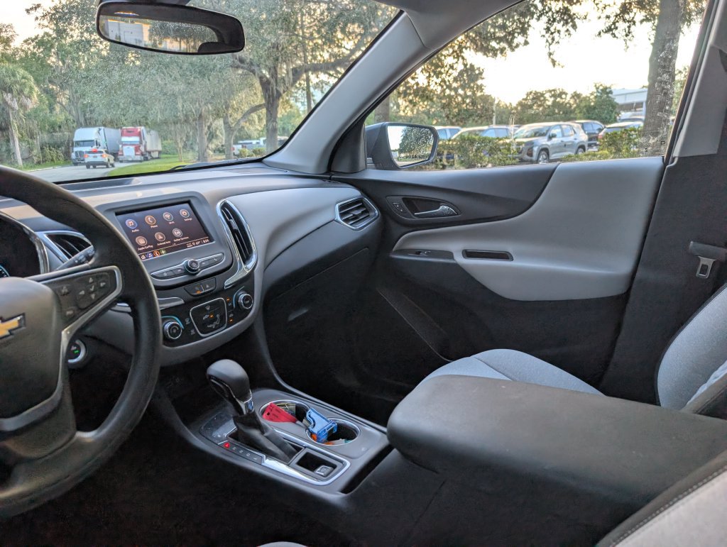 Used 2023 Chevrolet Equinox LS w/ LS Convenience Package FWD image 14