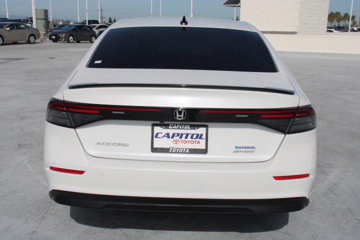 Used 2025 Honda Accord Sport image 4