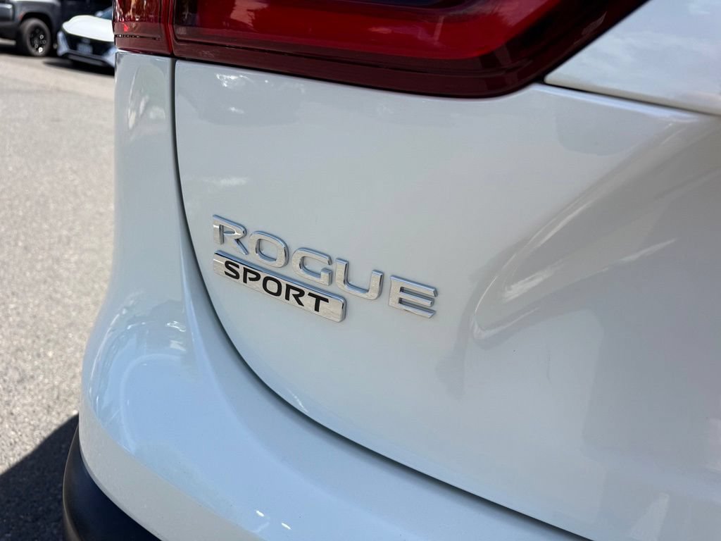 Certified 2022 Nissan Rogue Sport SL w/ Premium Package AWD/4WD image 9