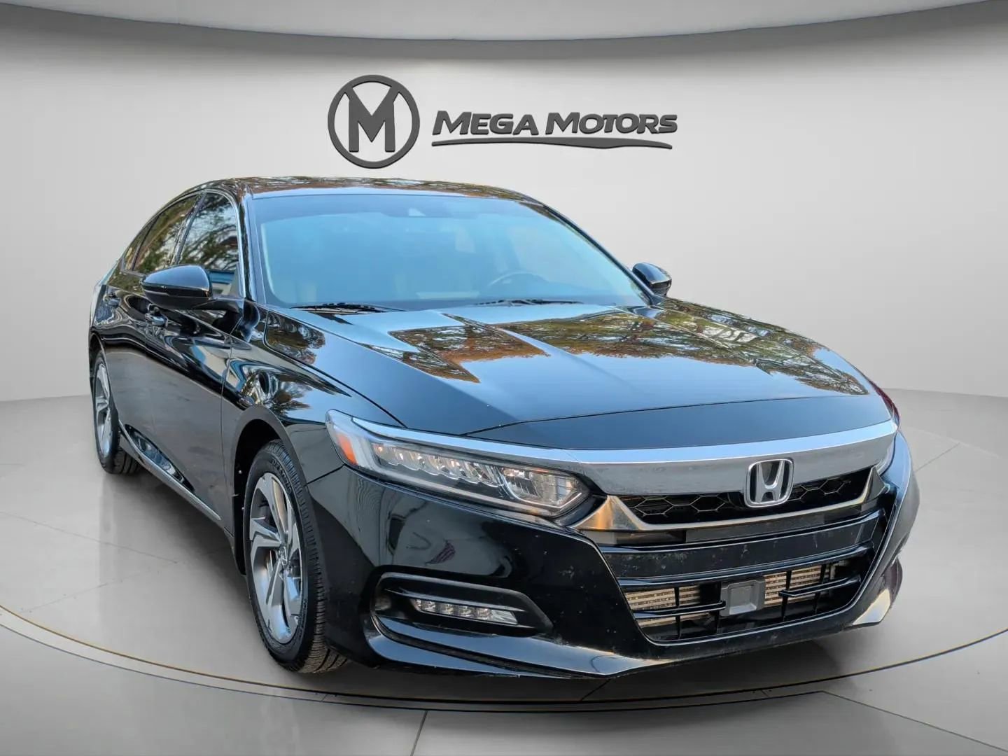 Used 2018 Honda Accord EX-L image 11