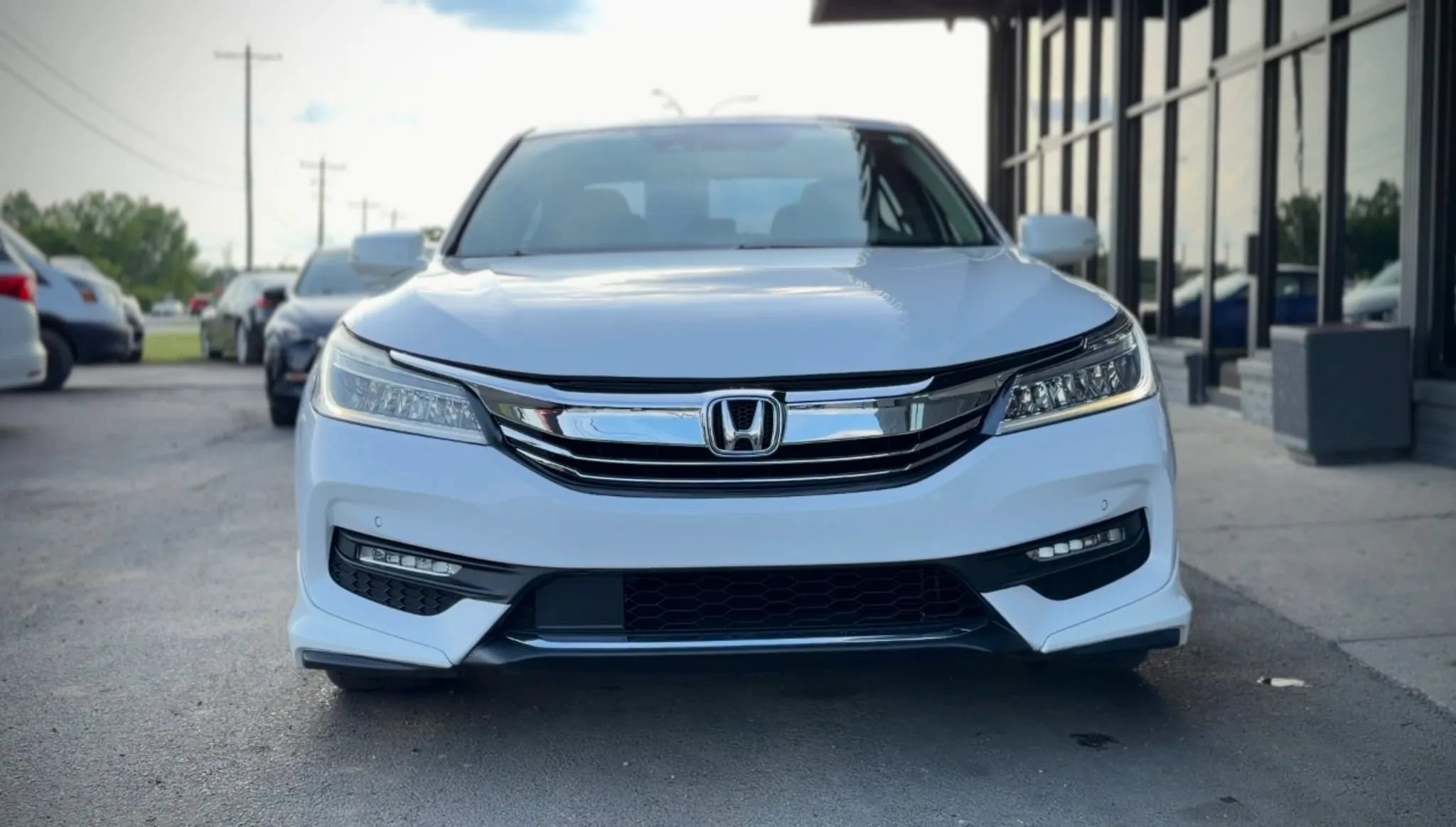 Used 2016 Honda Accord Touring image 7