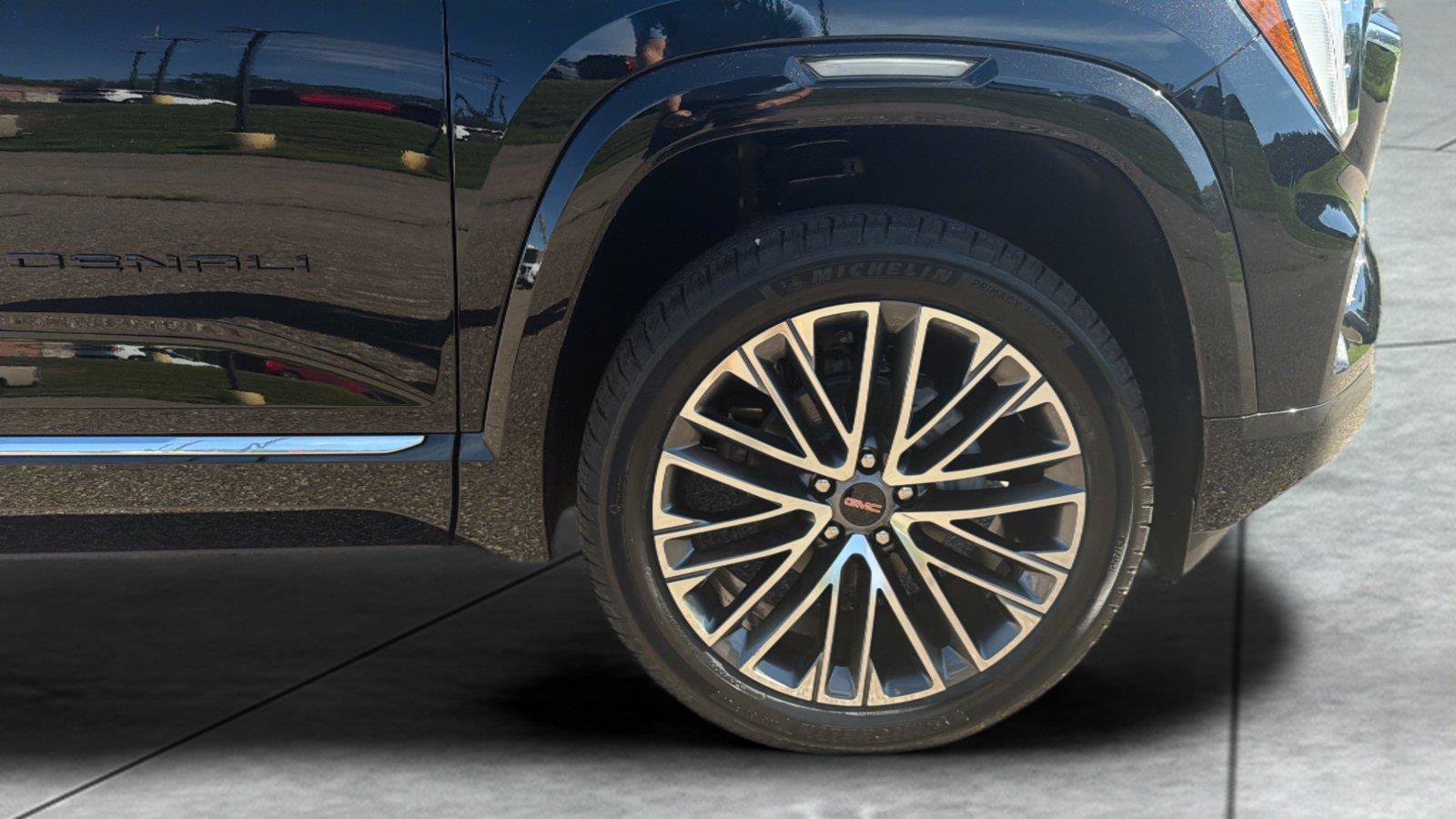 New 2027 GMC Terrain Denali w/ LPO, Black Badging Package AWD/4WD image 27