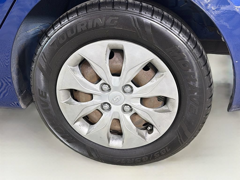 Used 2016 Hyundai Accent SE FWD image 31