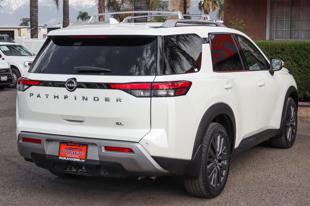 Used 2022 Nissan Pathfinder SL w/ SL Premium Package FWD image 9