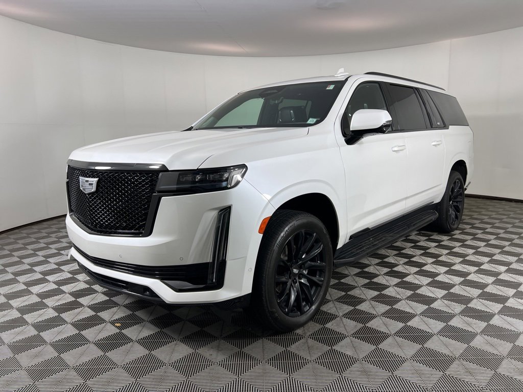 Used 2024 Cadillac Escalade ESV Sport Platinum w/ LPO, ONYX Package image 12