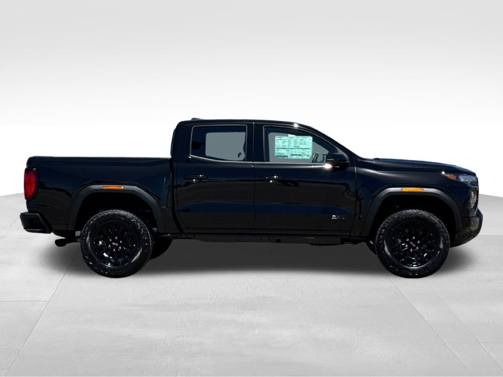 New 2026 GMC Canyon Elevation w/ LPO, Black Badging Package RWD image 6