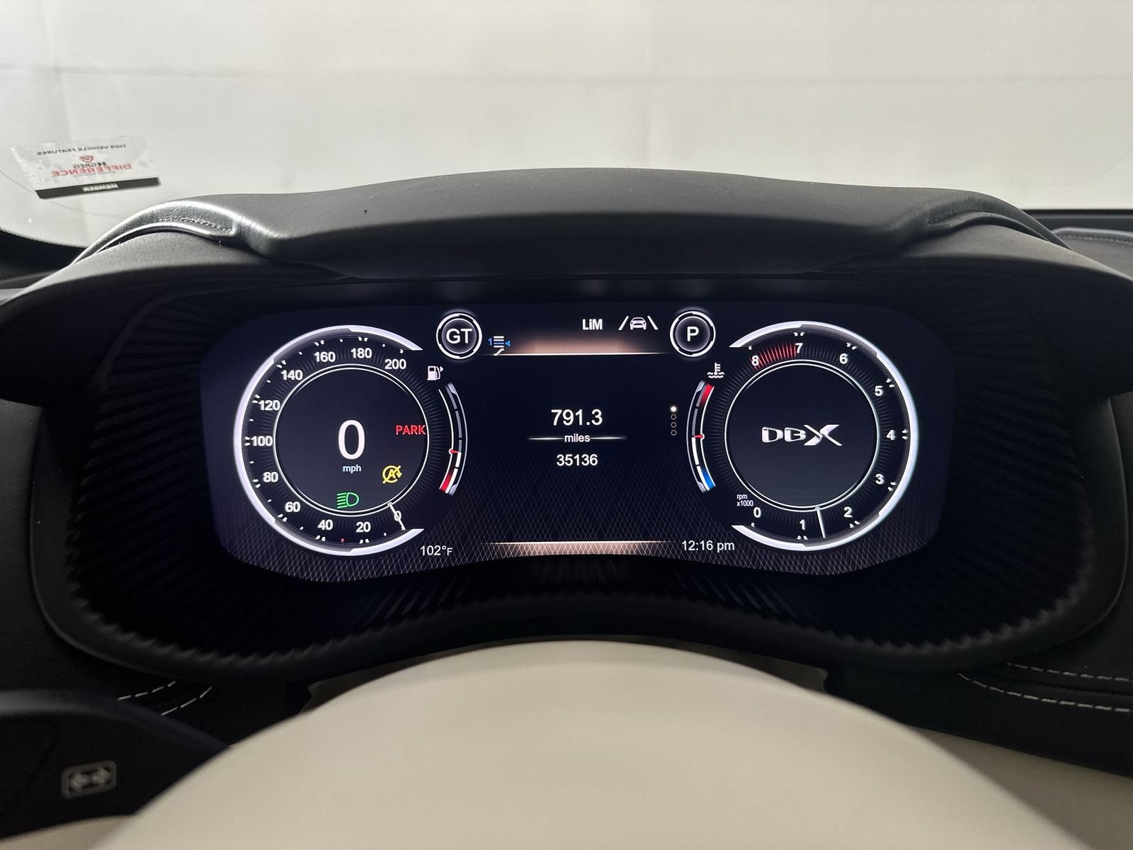 Used 2021 Aston Martin DBX AWD/4WD image 15