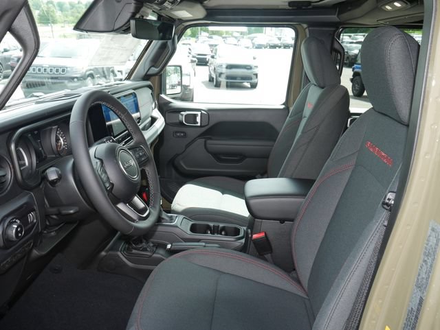 New 2026 Jeep Gladiator Rubicon w/ Safety Group AWD/4WD image 2