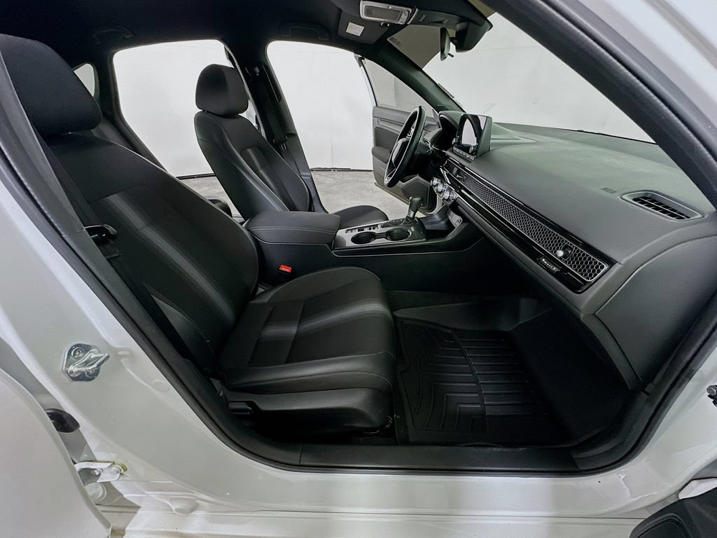 Used 2025 Honda Civic Sport image 11