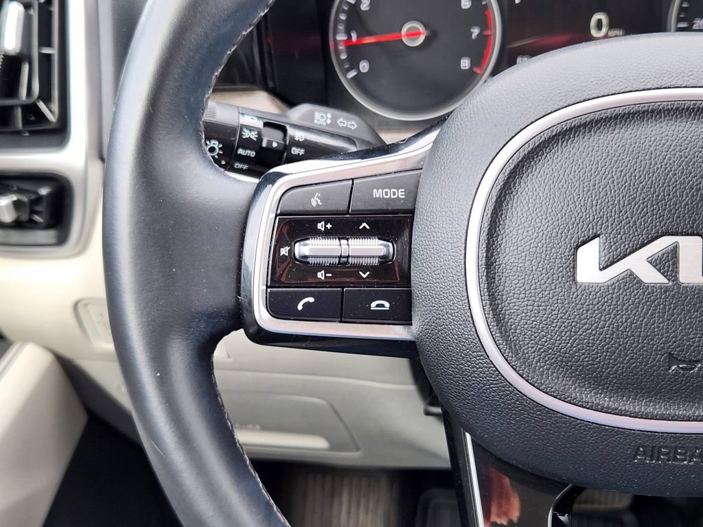 Certified 2022 Kia Sorento X-Line EX AWD/4WD image 19