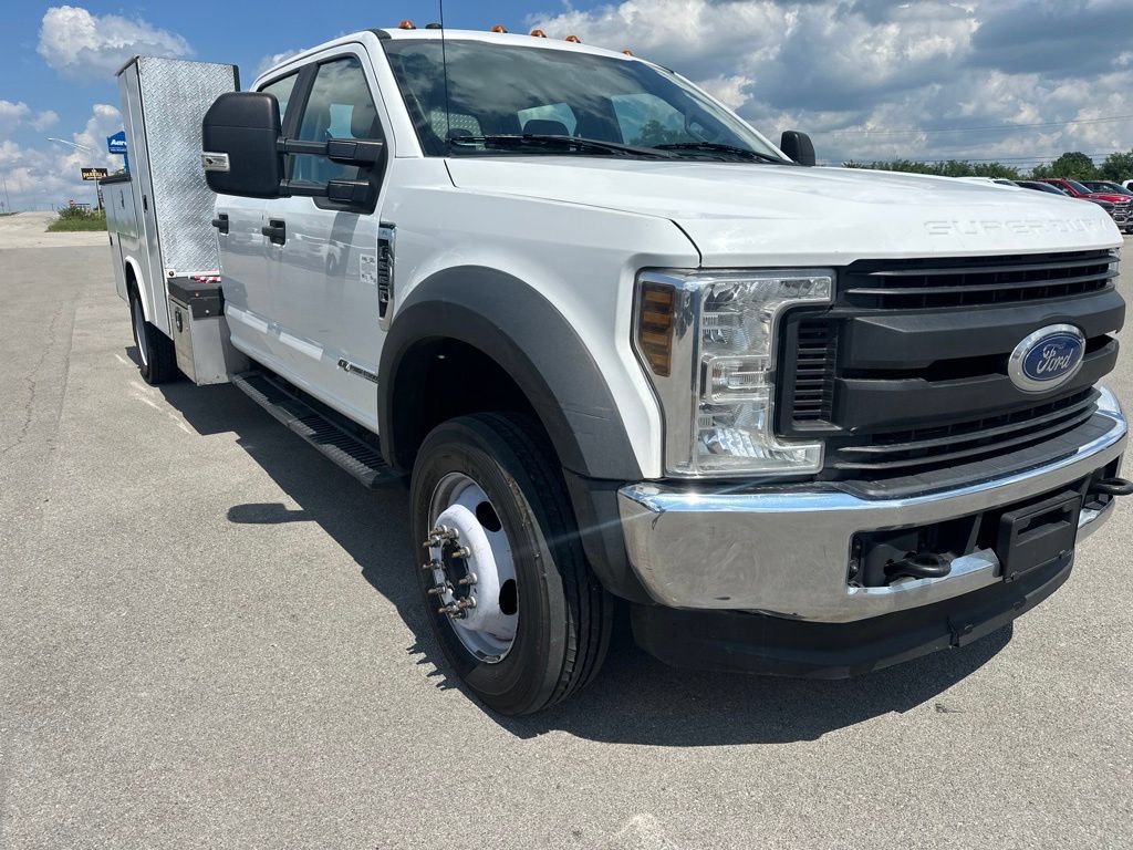 Used 2019 Ford F550 4x4 Crew Cab Super Duty w/ Power Equipment Group image 3