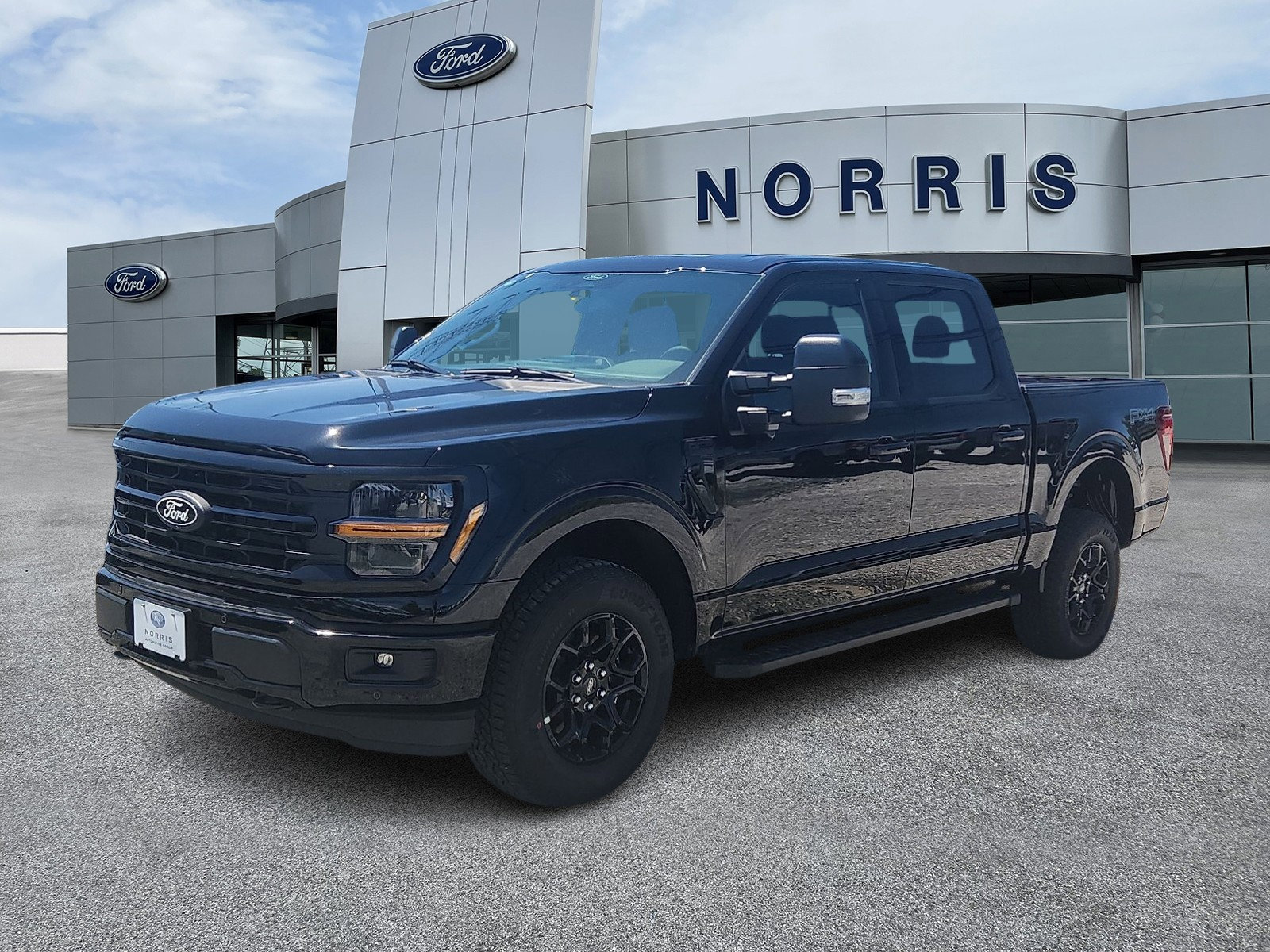 New 2025 Ford F150 XLT w/ Equipment Group 302A MID image 2