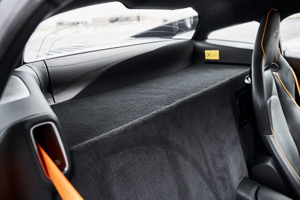 Used 2024 McLaren Artura image 39