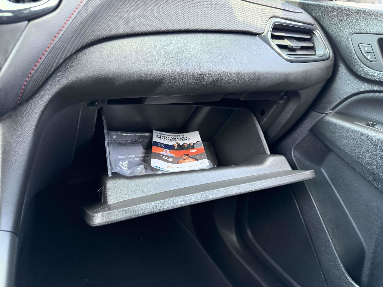 Certified 2022 Chevrolet Equinox RS image 32