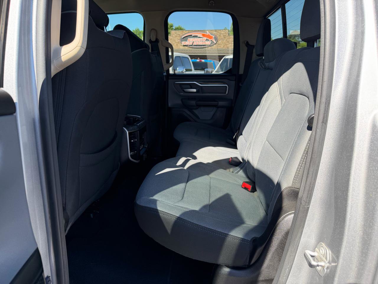 Used 2020 RAM 1500 Big Horn AWD/4WD image 10