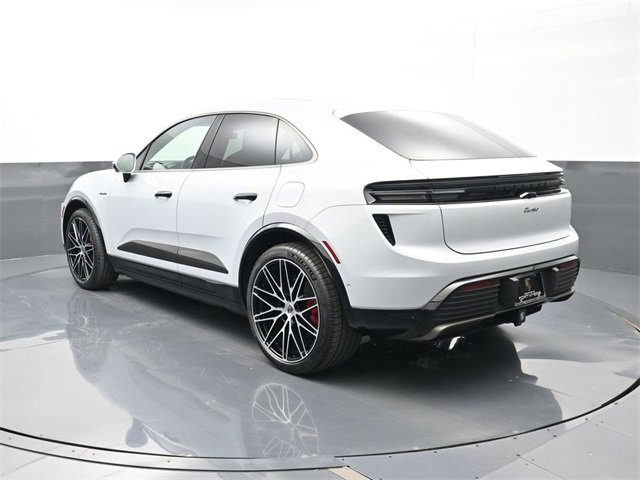 New 2025 Porsche Macan Turbo Electric image 3