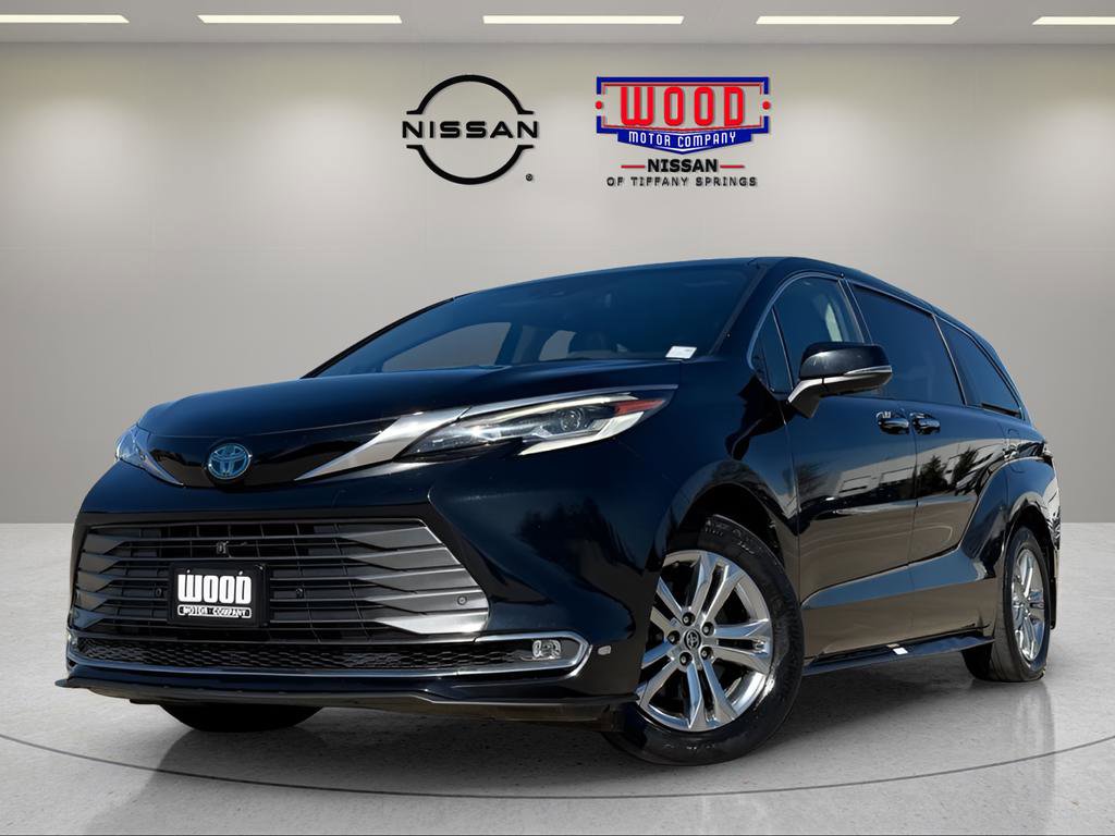 Used 2023 Toyota Sienna Platinum image 7