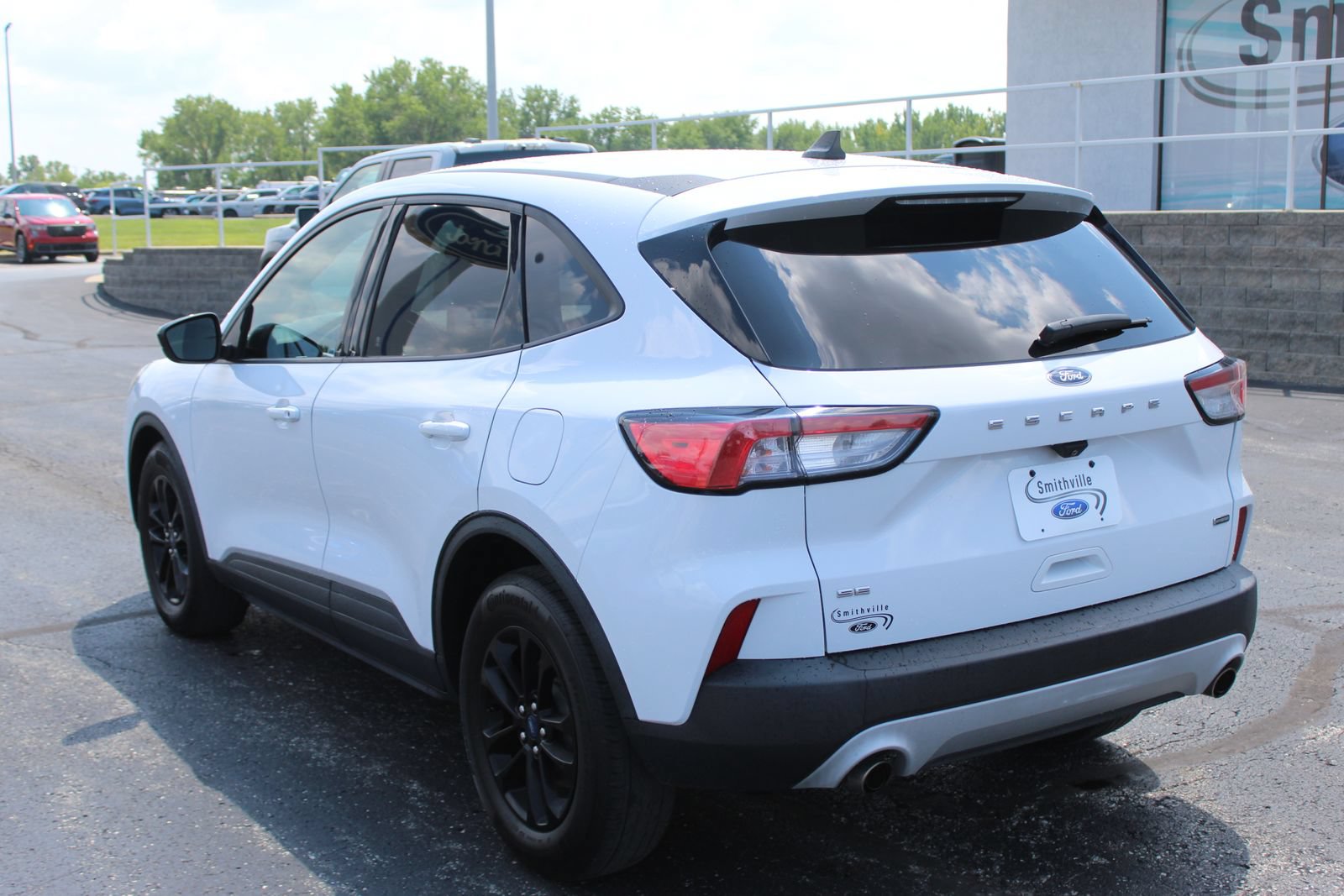 Used 2020 Ford Escape SE Sport FWD image 3