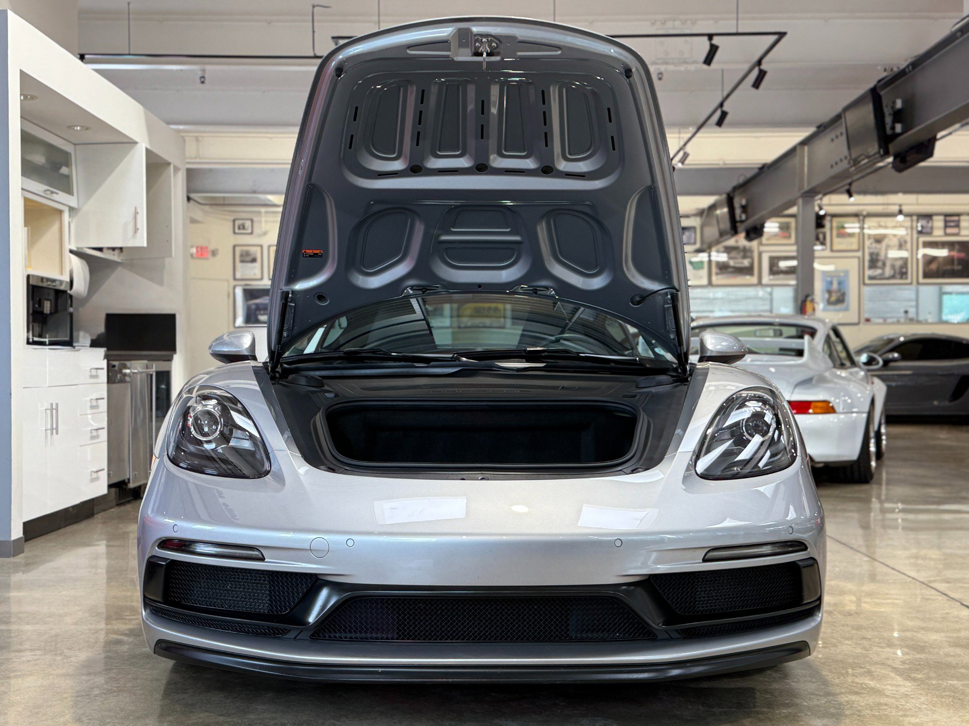 Used 2018 Porsche 718 Cayman GTS image 56