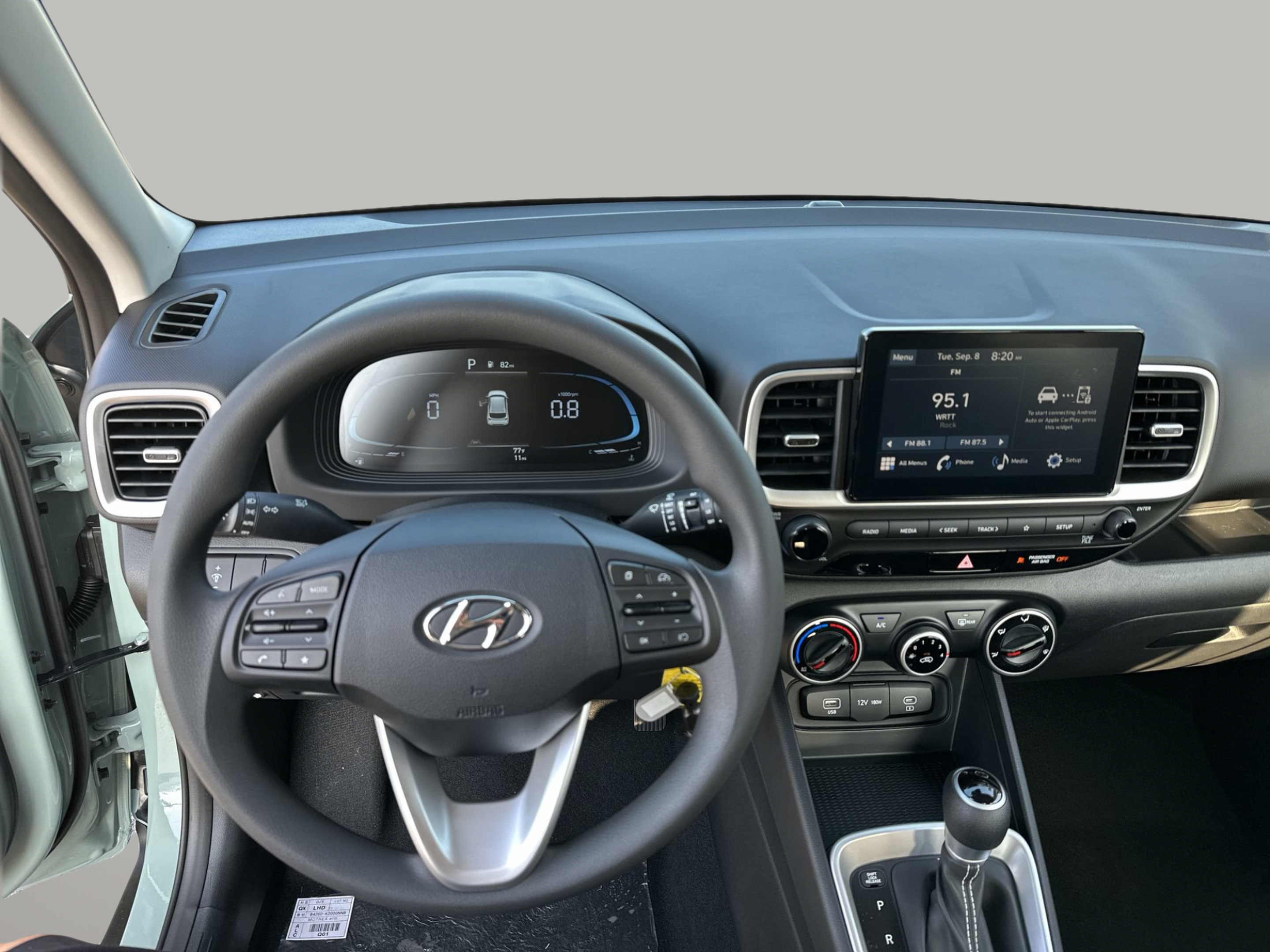 New 2026 Hyundai Venue SE FWD image 24