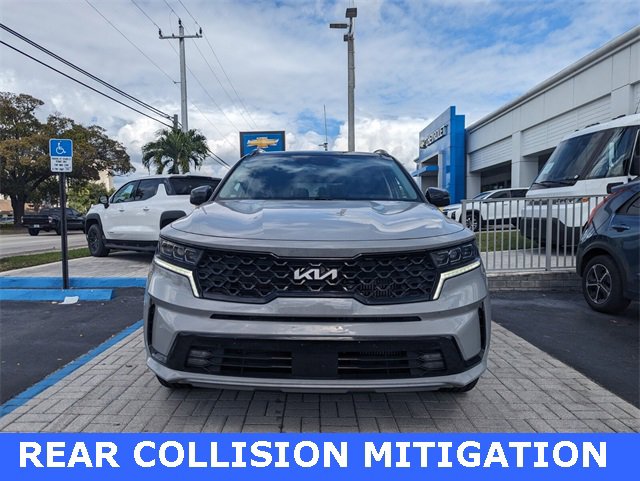 Used 2023 Kia Sorento SX image 3