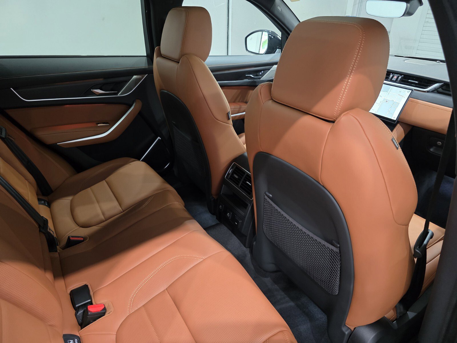 New 2026 Jaguar F-PACE R-Dynamic S image 22