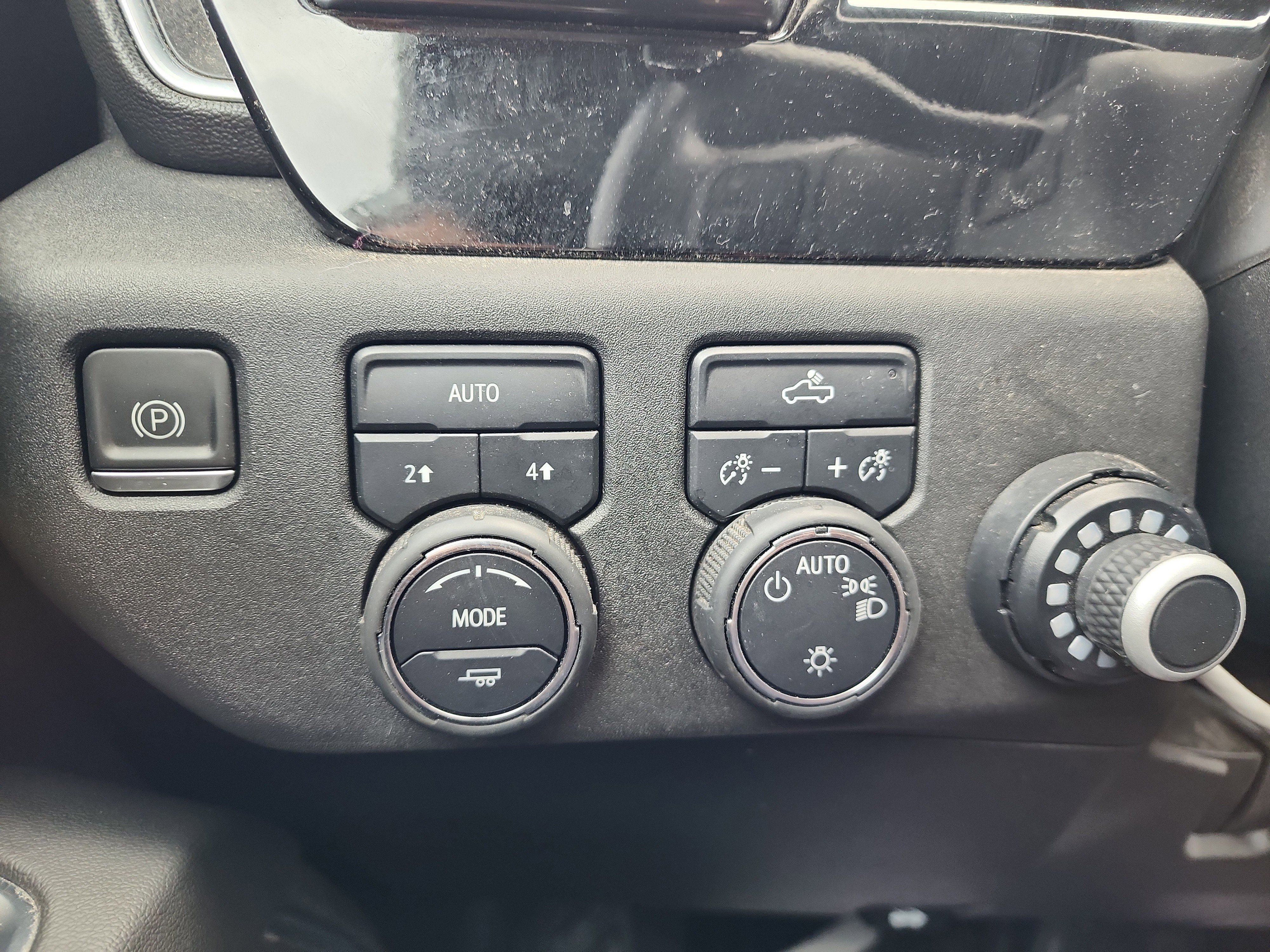 Certified 2022 Chevrolet Silverado 1500 LT image 21