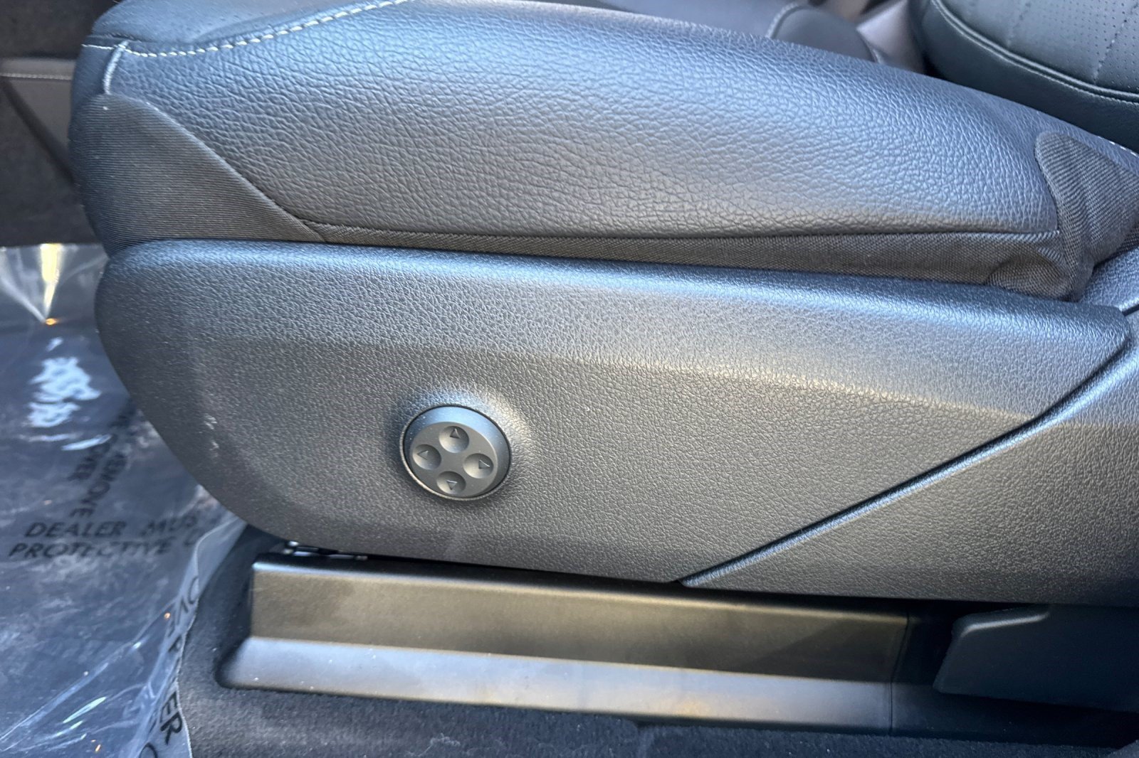 Certified 2026 Mercedes-Benz EQE 320 4MATIC SUV image 15