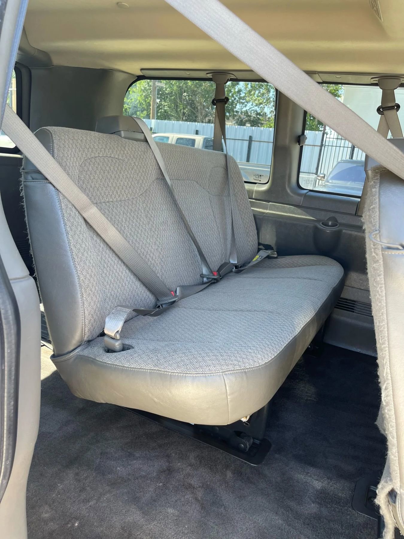 Used 2016 Chevrolet Express 2500 LS image 32