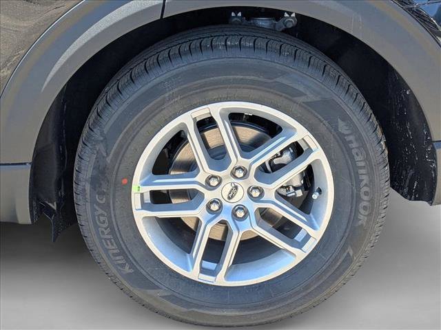 New 2026 Ford Explorer Active image 9