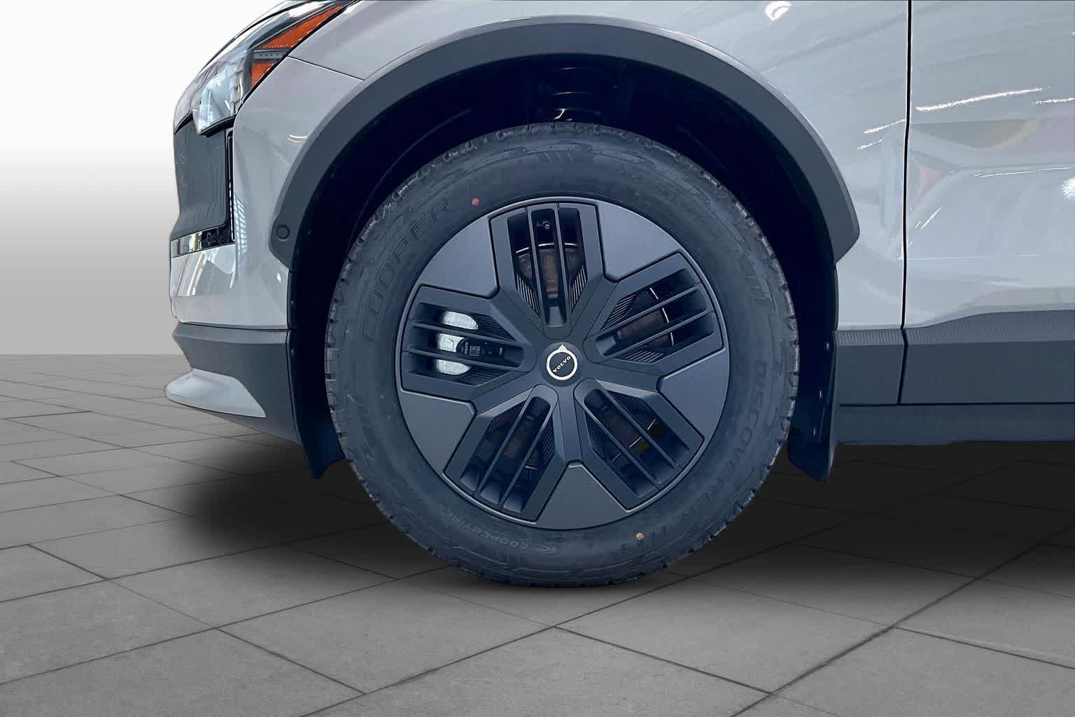 New 2026 Volvo EX30 Cross Country Ultra w/ Protection Package Premier AWD/4WD image 16