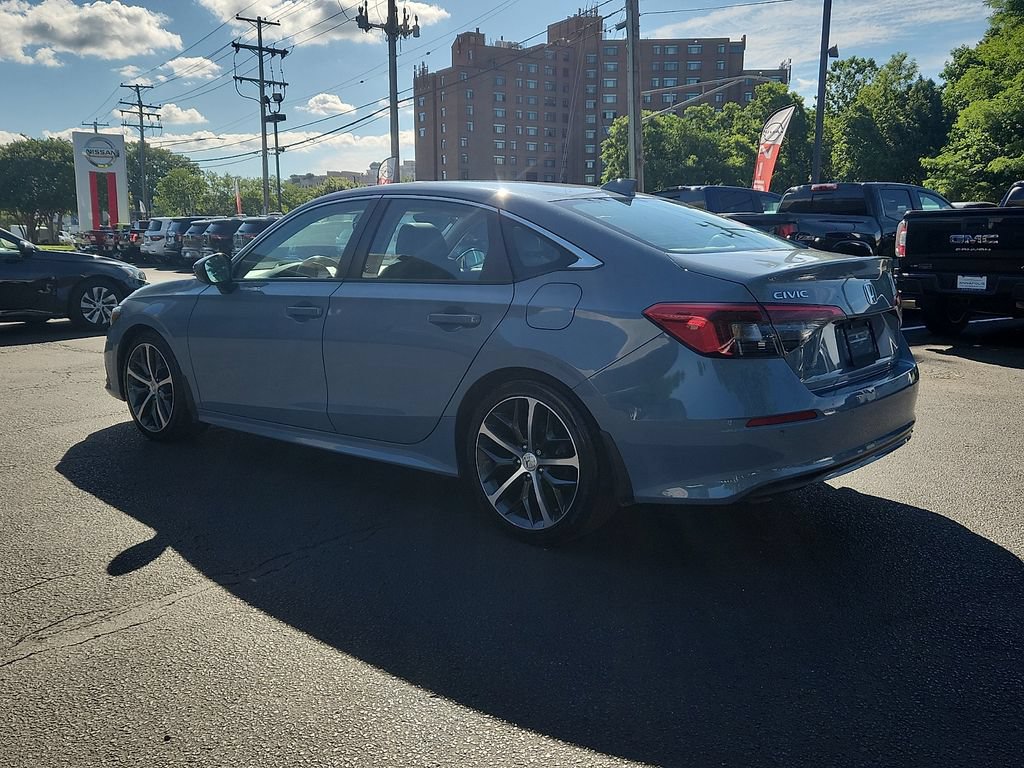 Used 2024 Honda Civic Touring image 4