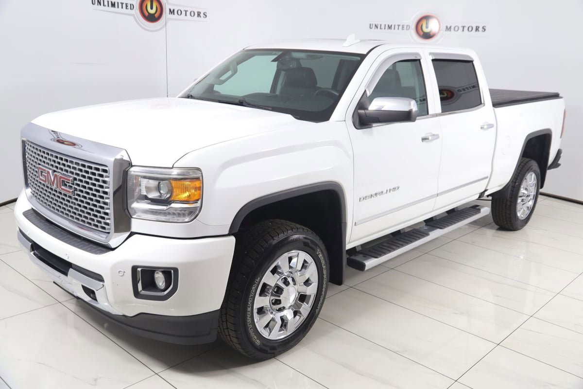 Used 2016 GMC Sierra 2500 Denali w/ Suspension Package, Off-Road AWD/4WD image 22