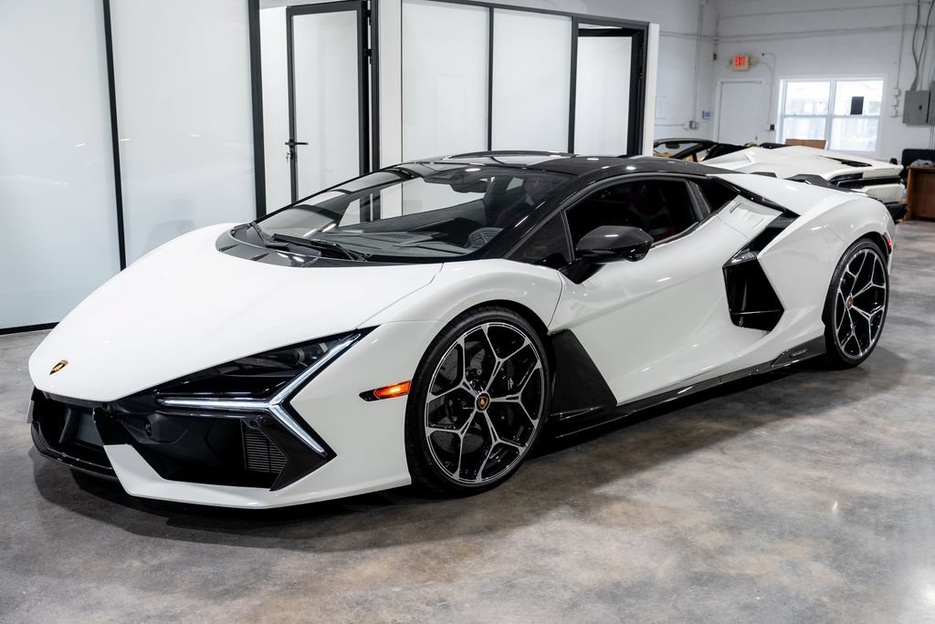 Used 2025 Lamborghini Revuelto AWD/4WD image 22