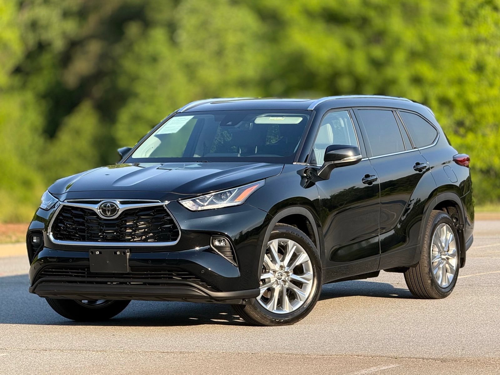 Used 2020 Toyota Highlander Limited AWD/4WD image 8