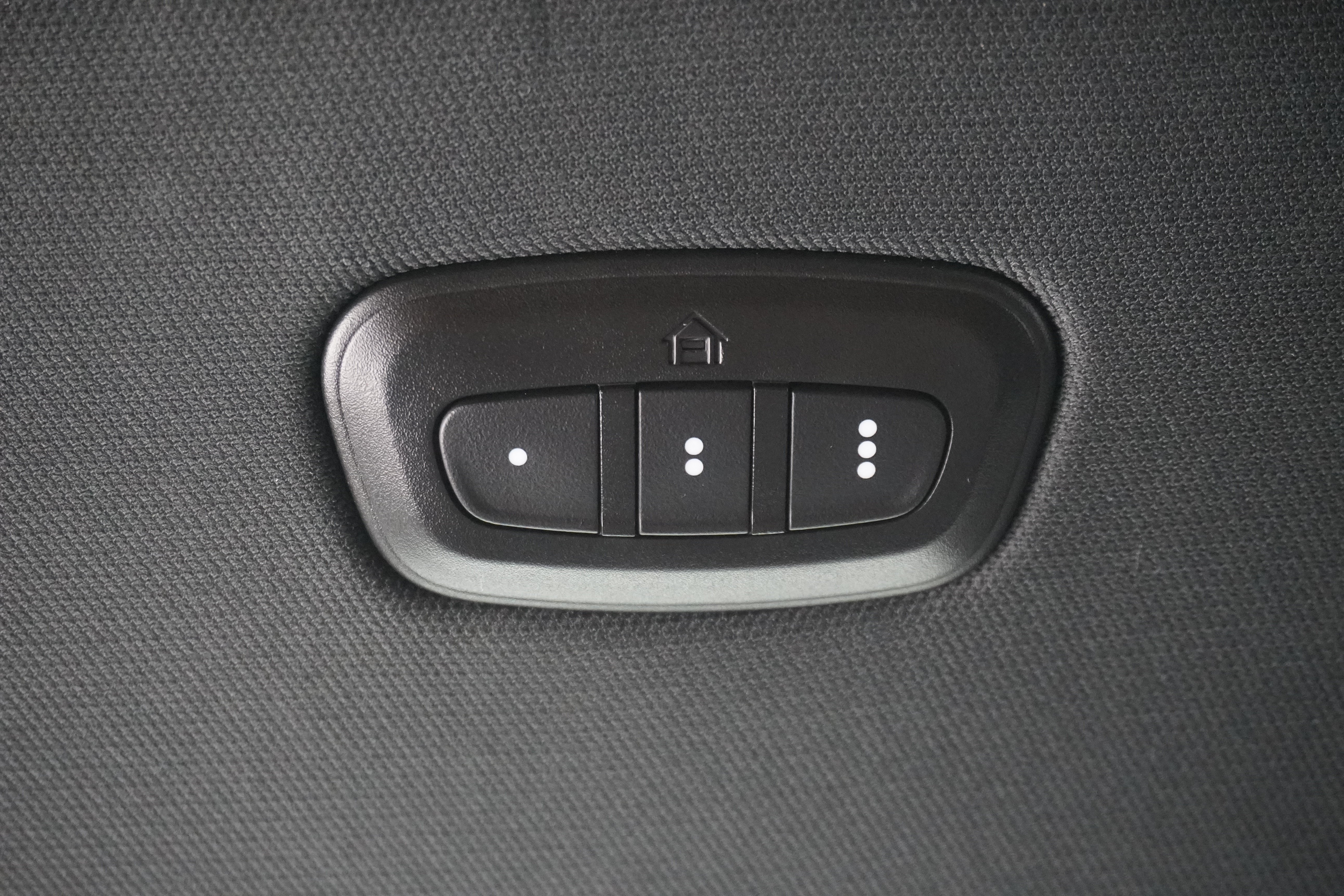 Used 2024 RAM 1500 Laramie AWD/4WD image 29